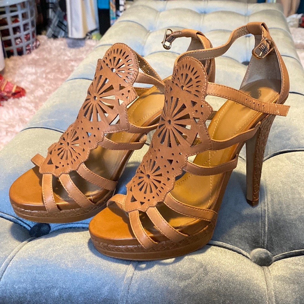 Isola heeled sandals